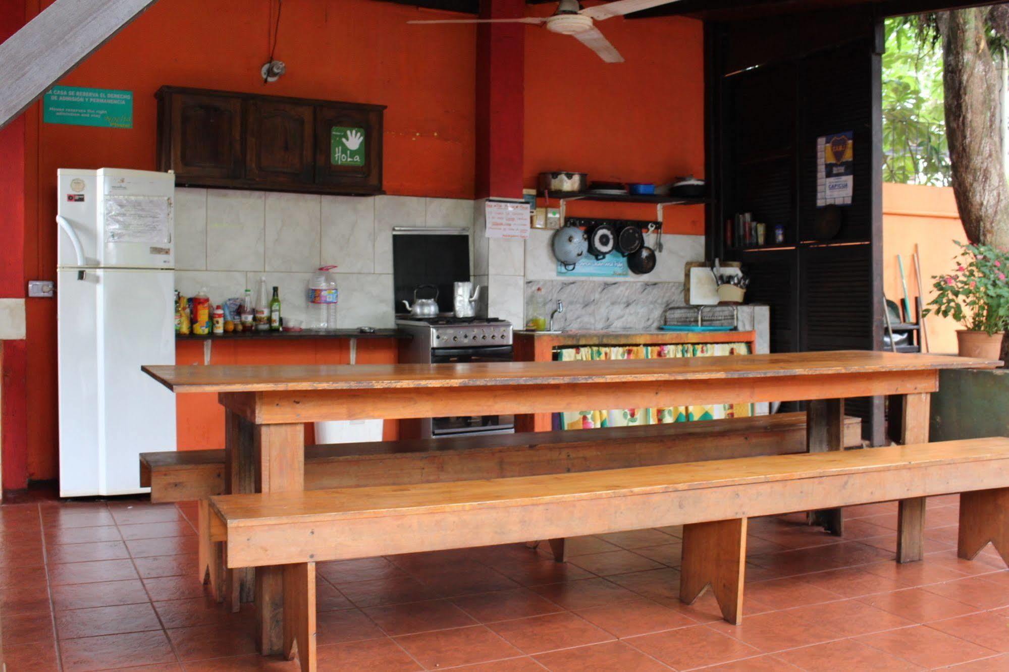 Residencial Noelia Hostel Puerto Iguazu Exterior photo