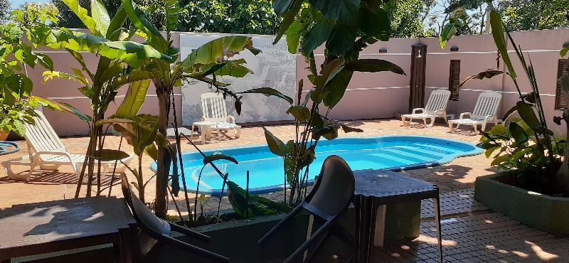 Residencial Noelia Hostel Puerto Iguazu Exterior photo